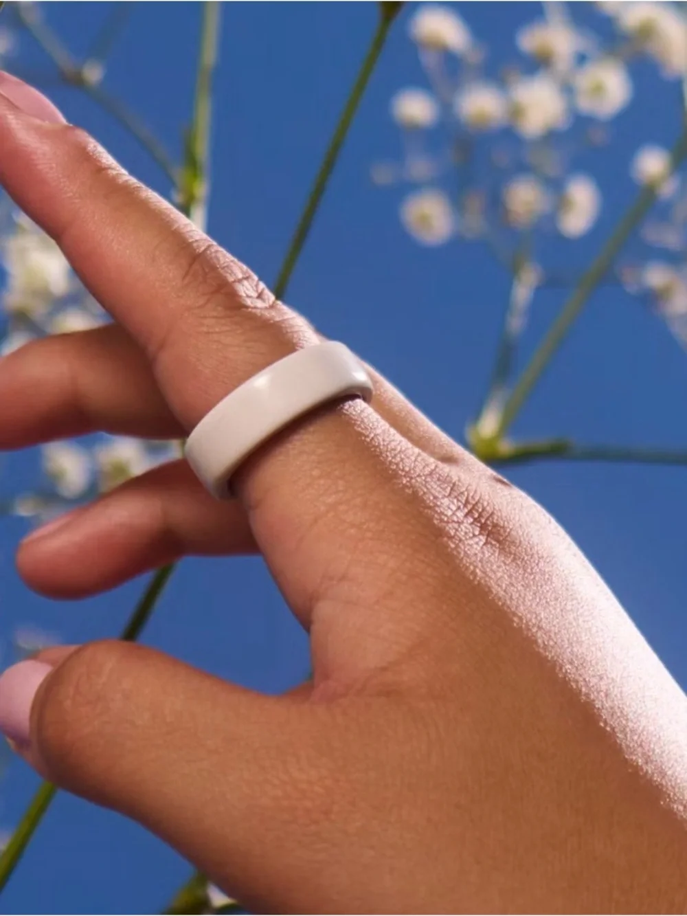 Oura Smart Ring in White - Health & Sleep Tracker in Cloud ☁️ Size 9